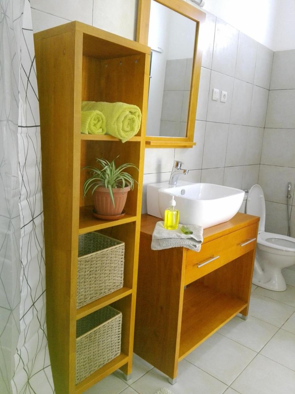 Urban Lodge Бужумбура Экстерьер фото